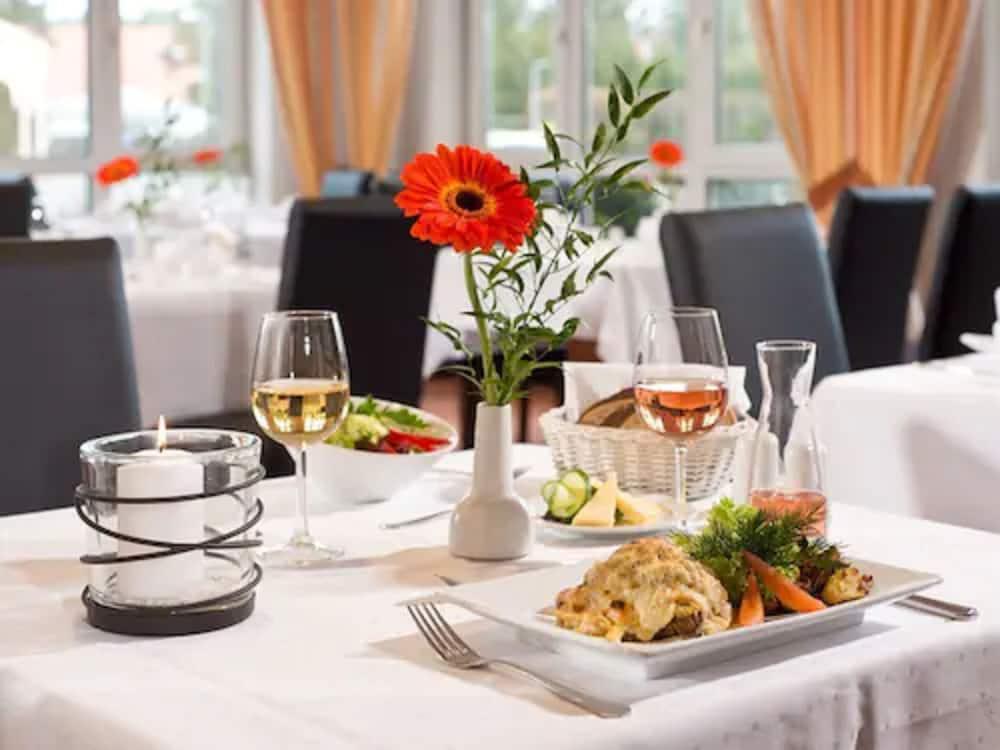 Achat Hotel Schwarzheide Lausitz Zewnętrze zdjęcie