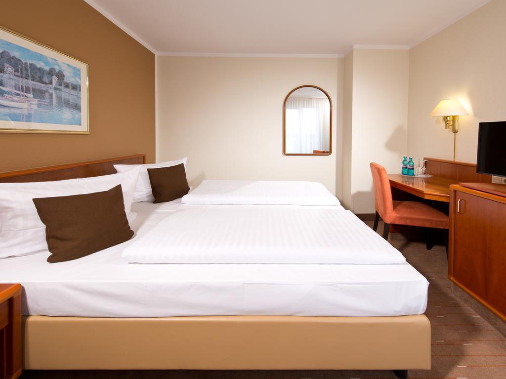 Achat Hotel Schwarzheide Lausitz Zewnętrze zdjęcie